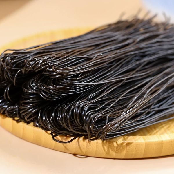 Winter Brand Direct Factory Sichuan Cold Food 200g Bag of Dried Fern Root Powder Vermicelli No Additives New Arrival